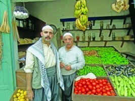 1303480397312404000_267