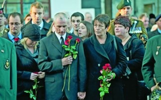 1307108819978824800_323