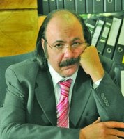 1307286549834023400_200