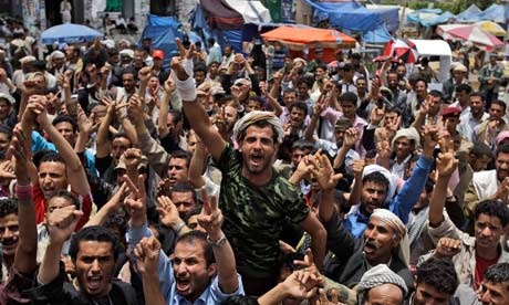 yemeniprotesters007_460